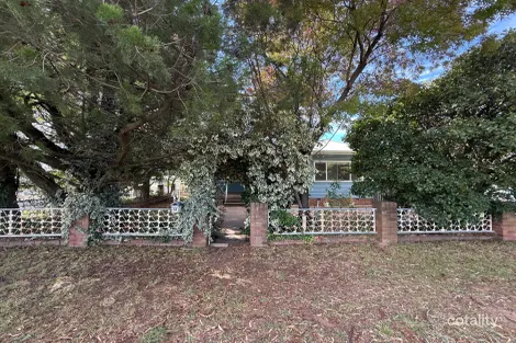 14 Binalong St, Young, NSW 2594