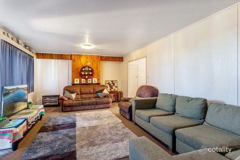 Property photo of 11 Coates Street Kearneys Spring QLD 4350