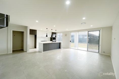 Property photo of 51 Carney Crescent Tallawong NSW 2762