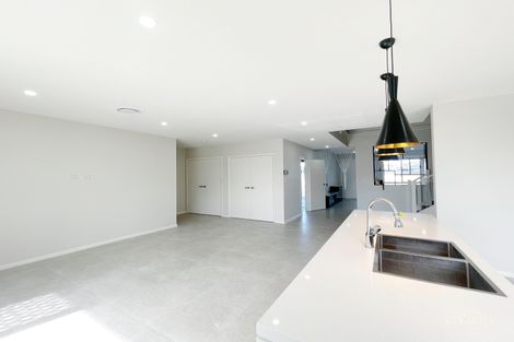 Property photo of 51 Carney Crescent Tallawong NSW 2762