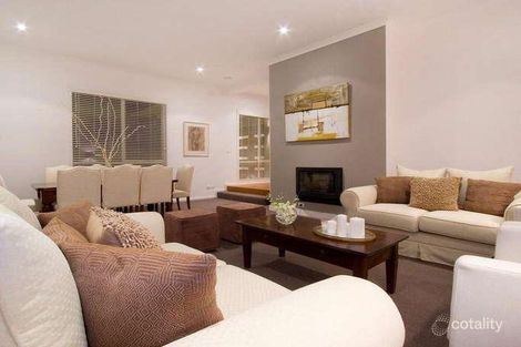 Property photo of 8 Alverstone Grove Mount Eliza VIC 3930