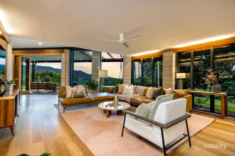 Property photo of 7 Panoramic Place Whitfield QLD 4870