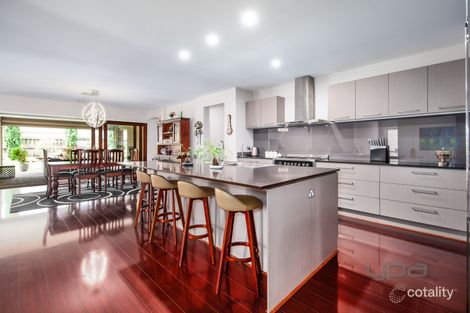 Property photo of 17 Birchgrove Way Taylors Hill VIC 3037