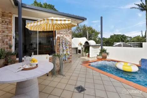 Property photo of 16 Marcella Street Rural View QLD 4740