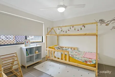 Property photo of 14 Charles Street Everton Hills QLD 4053