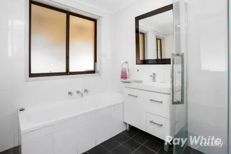Property photo of 35 Olympus Drive St Clair NSW 2759