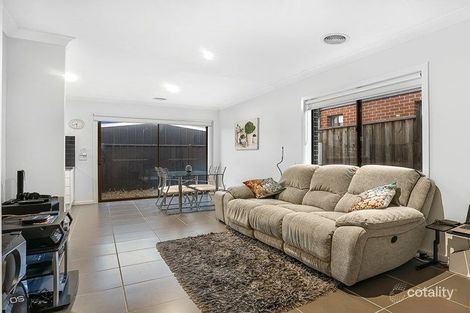 Property photo of 38 Perennial Drive Truganina VIC 3029