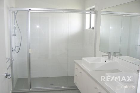Property photo of 71 Torrens Crescent Wakerley QLD 4154