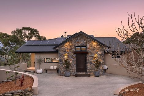 17 Roberts Pde, Hawkesbury Heights, NSW 2777