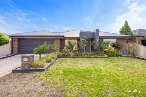 22 Deakin Dr, Delacombe, VIC 3356