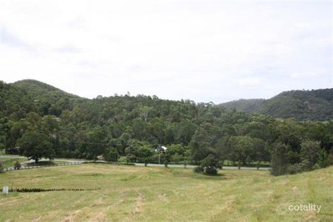 4 Yallanbee Ct, Wongawallan, QLD 4210