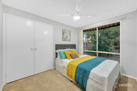 Property photo of 5 Kismet Close Cranbourne West VIC 3977