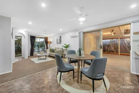 Property photo of 5 Kismet Close Cranbourne West VIC 3977