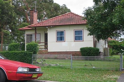 2 Macquarie Ave, Gateshead, NSW 2290