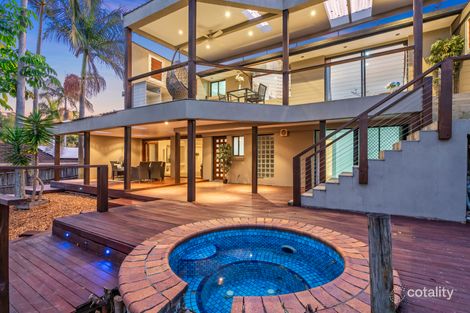 Property photo of 17 Tambourah Drive Benowa QLD 4217