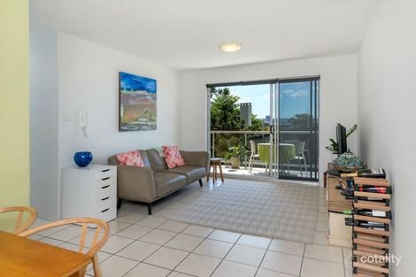 Property photo of 2/24 Carmody Road St Lucia QLD 4067