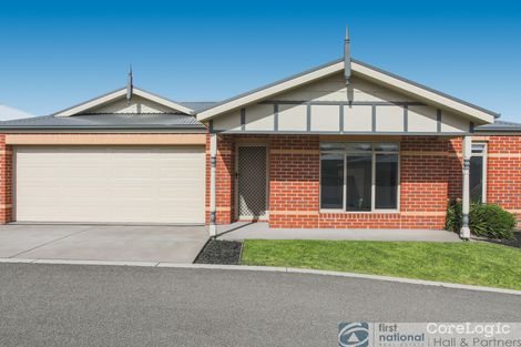 Property photo of 7 Macleod Circuit Pakenham VIC 3810