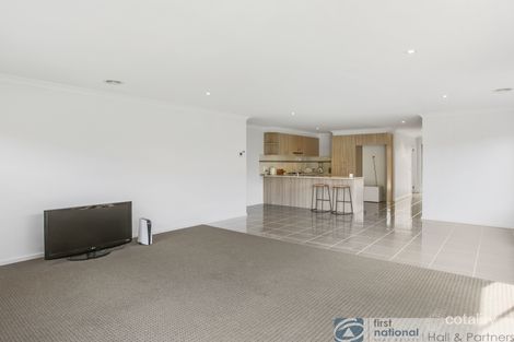 Property photo of 7 Macleod Circuit Pakenham VIC 3810