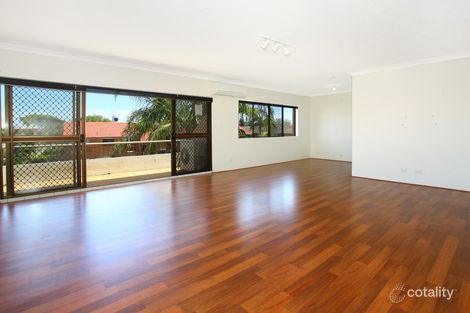 Property photo of 4/1 Angie Court Mermaid Waters QLD 4218