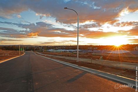 Property photo of 64 Bradman Drive Boorooma NSW 2650