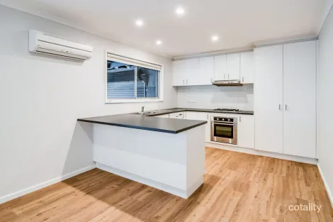 Property photo of 3 Stone Street Long Gully VIC 3550