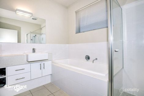 Property photo of 7 Floreat Grove Craigieburn VIC 3064
