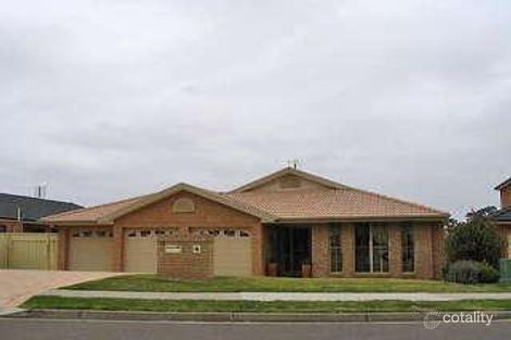 33 Green Point Dr, Belmont, NSW 2280