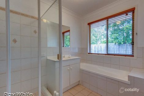 Property photo of 5 Fraser Place Forest Lake QLD 4078