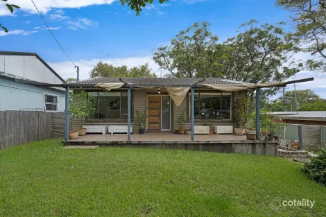 Property photo of 196 Scenic Drive Budgewoi NSW 2262