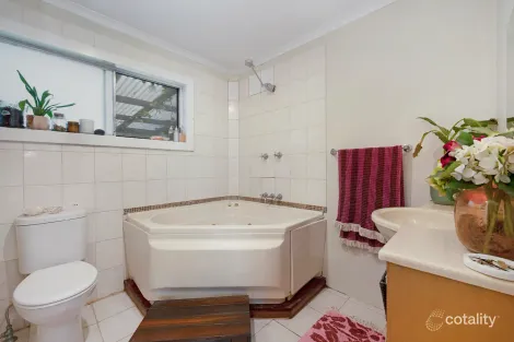 Property photo of 196 Scenic Drive Budgewoi NSW 2262