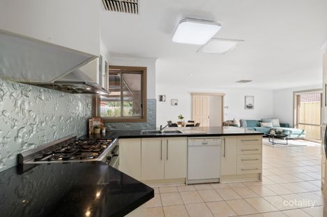 Property photo of 32 Yvette Drive Rowville VIC 3178