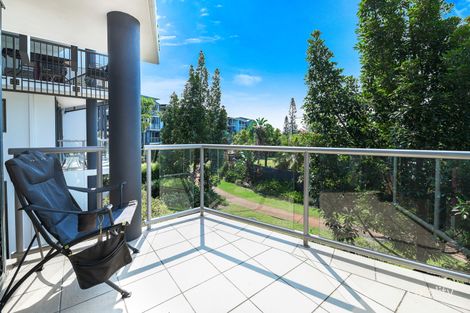 Property photo of 32/10 Grand Parade Parrearra QLD 4575