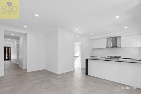 Property photo of 11 Roysvale Way Morayfield QLD 4506