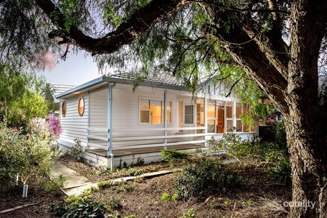 131 Hindmarsh Rd, Victor Harbor, SA 5211