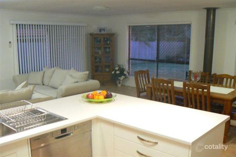 Property photo of 13 Jacaranda Place Ormiston QLD 4160