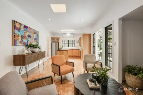 Property photo of 9 Amos Crescent Mount Lofty QLD 4350