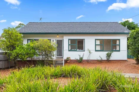 10 Peter Cl, Hornsby Heights, NSW 2077