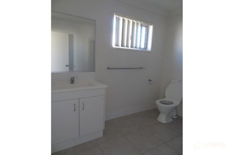 8 Warilla View, Blacks Beach, QLD 4740