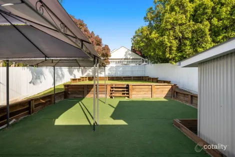 Property photo of 13 Deighton Road Dutton Park QLD 4102