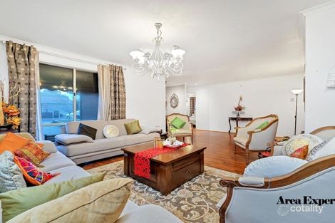 Property photo of 37 Mirabella Close Werribee VIC 3030