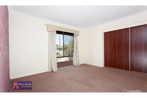 Property photo of 39 Cambridge Crescent Cooloongup WA 6168