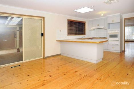 Property photo of 15 Metcalf Crescent Rowville VIC 3178