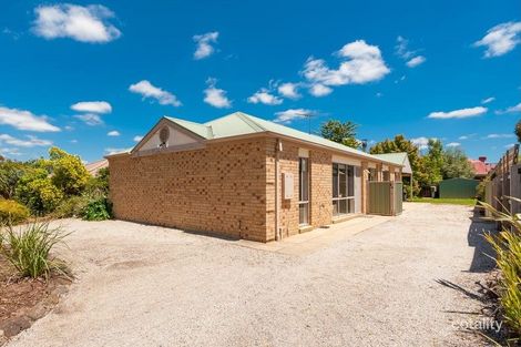 30 ANDERSON RD, SUNBURY, VIC 3429