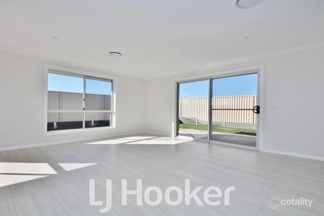 Property photo of 47 Emerald Drive Kelso NSW 2795