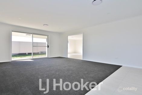 Property photo of 47 Emerald Drive Kelso NSW 2795