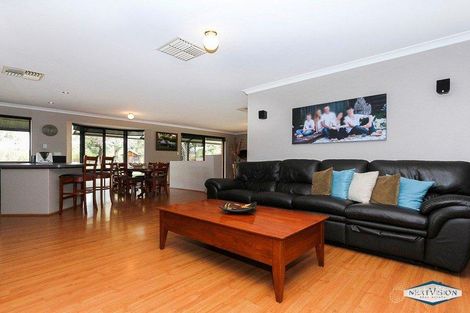 Property photo of 30 Fieldview Chase Oakford WA 6121