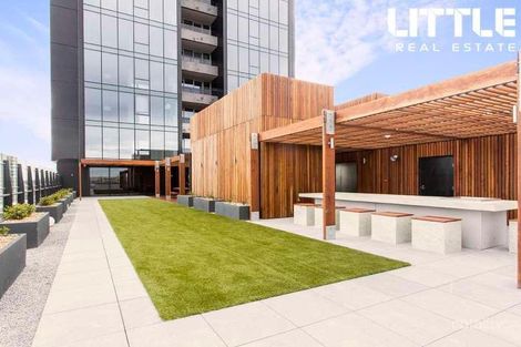 Property photo of 810/227 Toorak Road South Yarra VIC 3141