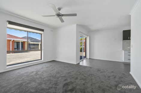 Property photo of 2/10-12 Glass Street Sale VIC 3850