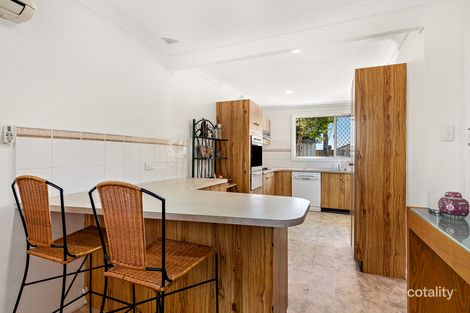 Property photo of 42 Stanley Avenue Farmborough Heights NSW 2526
