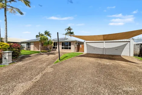 Property photo of 17 Lorne Court Beaconsfield QLD 4740